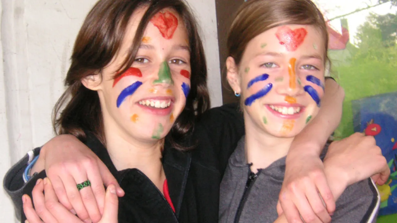 Teenagerlager Bodypainting (Foto: Kirchenweb Bilder) Teenagerlager Bodypainting (Foto: Kirchenweb Bilder)